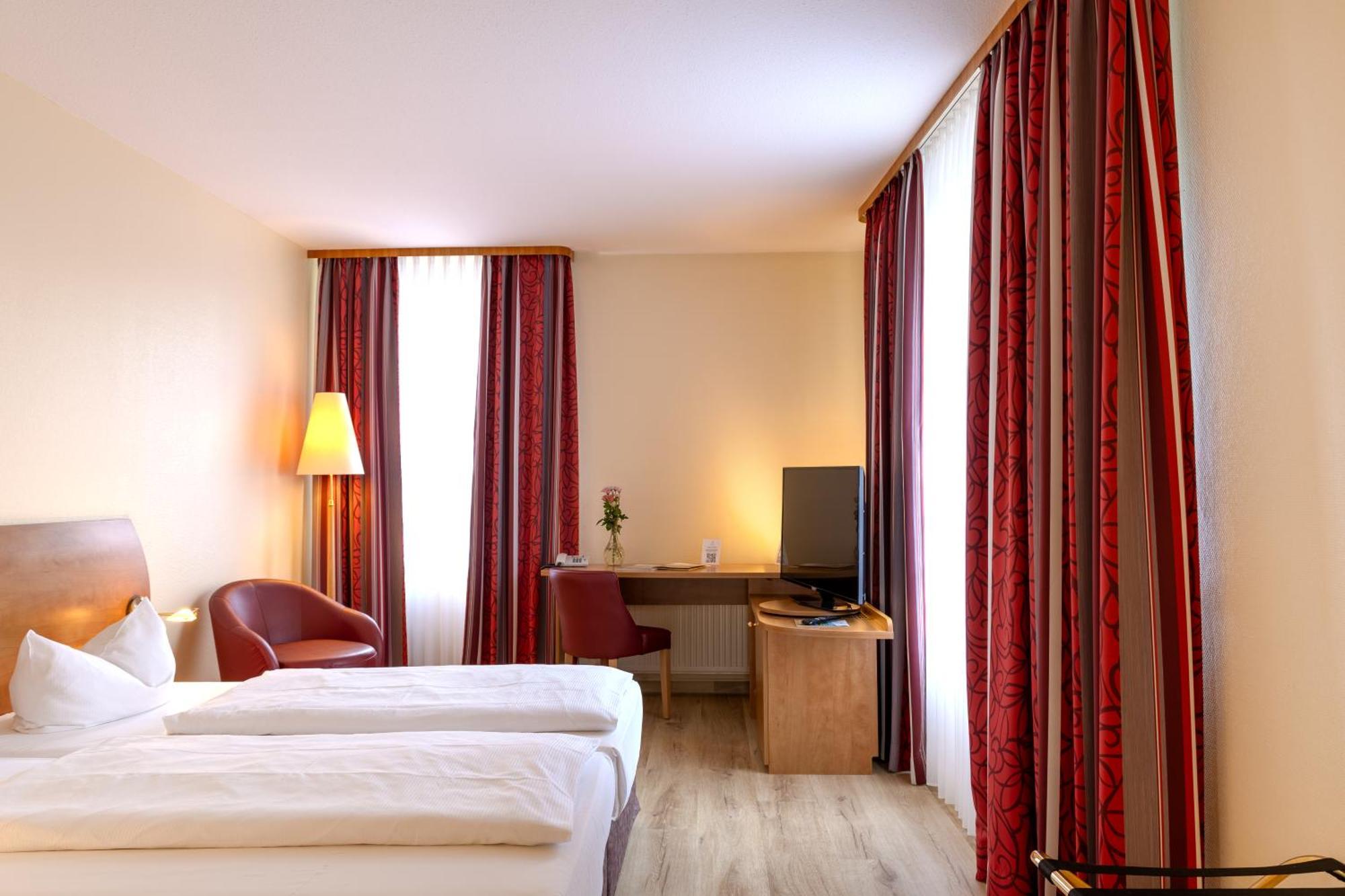 Hotel Mercator Itzehoe-Klosterforst מראה חיצוני תמונה